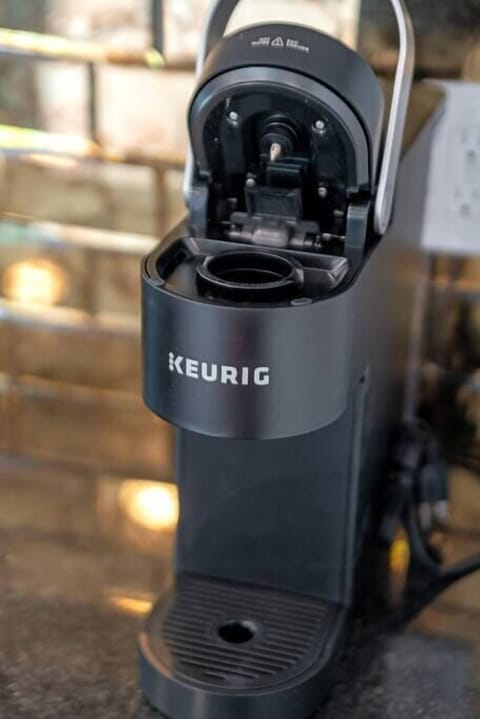 3834d5ae a9c1 415d 876e 8f8f4cfef1be