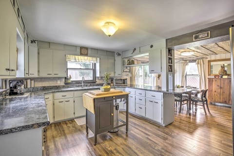 Kitchen | Full Equipped | Cooking Basics