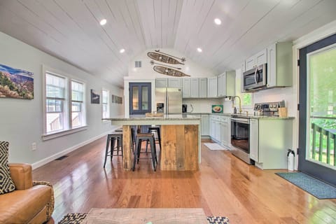 Fully Equipped Kitchen | Keurig Coffee Maker