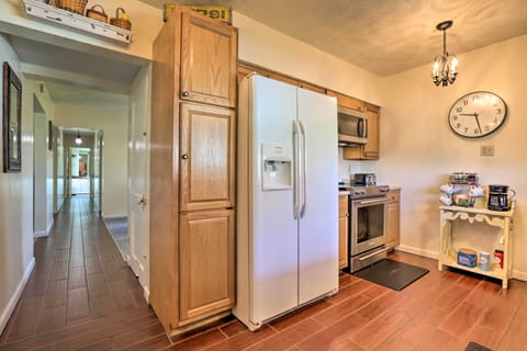Kitchen | Fully Equipped