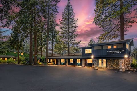 1.5 blocks from Highway 50 & Stateline, 6-min walk to Heavenly Village & Gondola