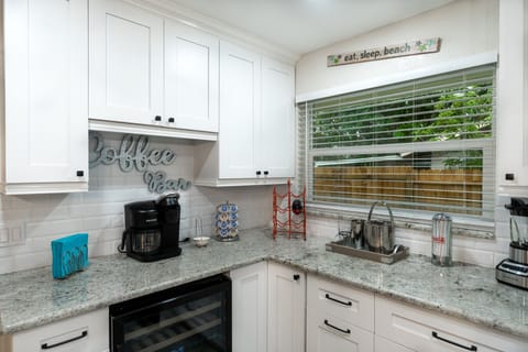 Kitchen/Beverage Center