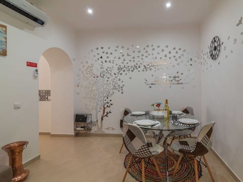 Property, Table, Building, Interior Design, Architecture, Flooring, Floor, Wood, Decoration, Art