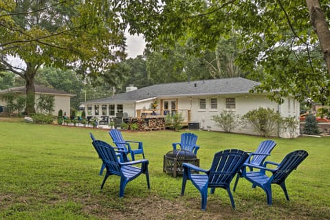 Alpharetta Vacation Rental | 3BR | 2BA | 1,600 Sq Ft | Steps to Enter