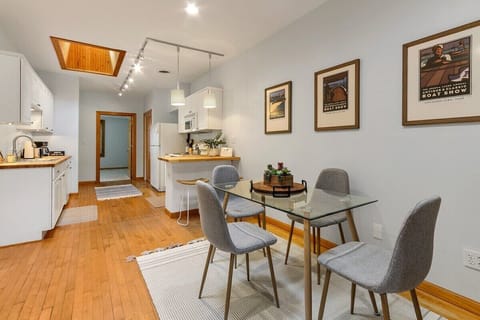 Dining area in kitchen