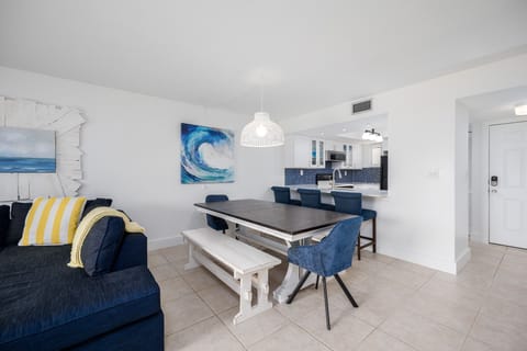 Dining Area - Seating Area for 6