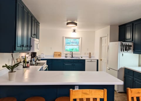 Kitchen with full size appliances - everything you need for family meals