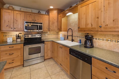 Fully Stocked Kitchen