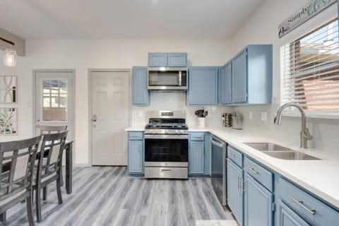 New Gas Cook top/oven and Microwave