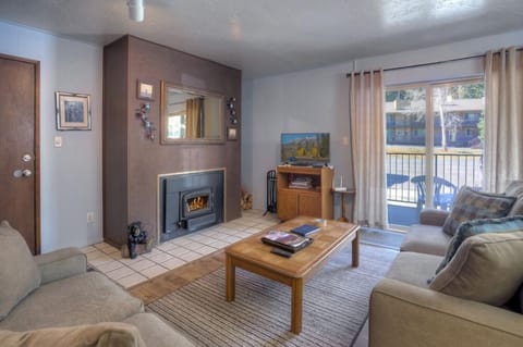 Comfortable Ski Condo with Fireplace