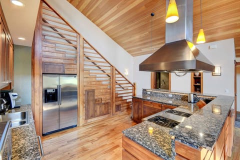 Kitchen with High End Appliances