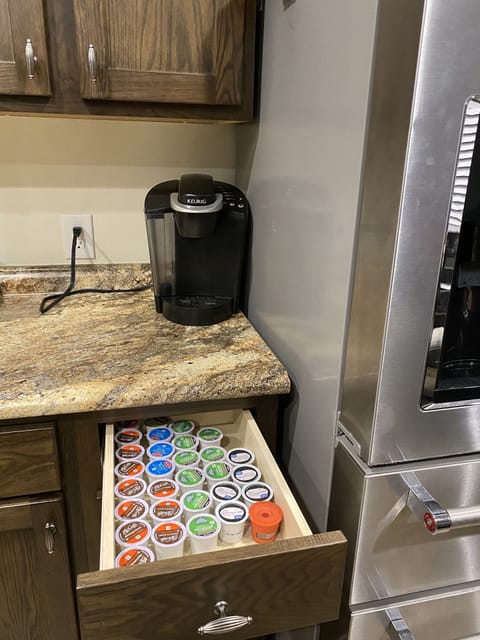 Keurig coffee pot and K cups