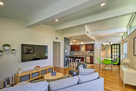 San Antonio Vacation Rental | 3BR | 2BA | 1 Small Step Required for Entry