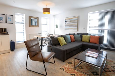 Living Room / Lounge