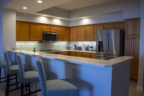 Breakfast Bar overlooking the Kitchen 
