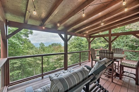 Blairsville Vacation Rental | 2BR | 2BA | 1,008 Sq Ft | 1 Exterior Step Required
