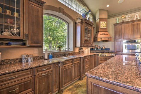 Fully Equipped Kitchen 1 | Keurig Coffee Maker