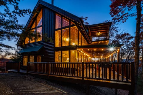 Pigeon Forge, Townsend, Wears Valley, Gatlinburg, Dollywood