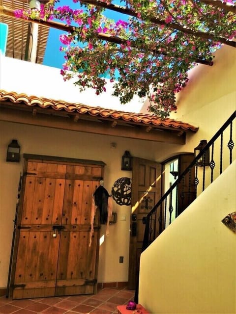 Courtyard patio
