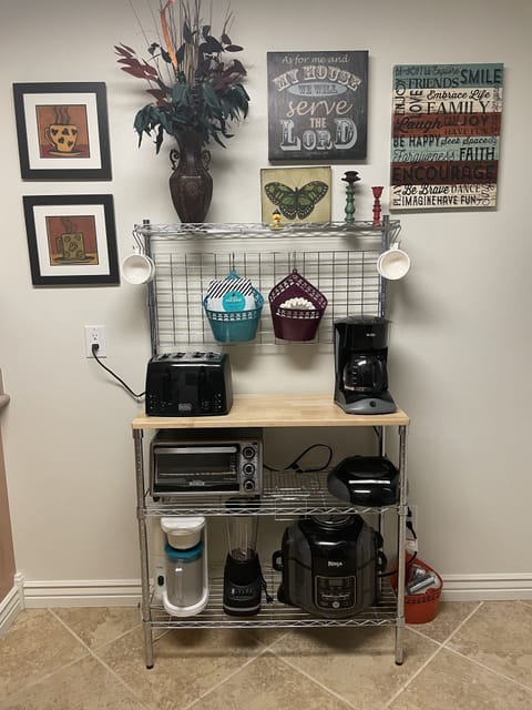 Coffee/tea bar