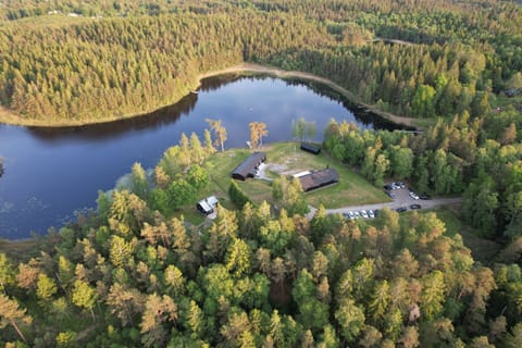 Experience the beauty of Swedish nature at Gråbogården all year around