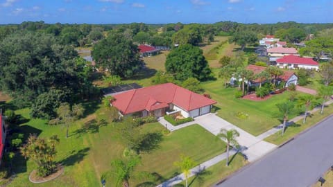 Private 1/2 Acre lot, Very Safe area