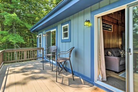 Deck | Lake Views | 2 Kayaks Provided