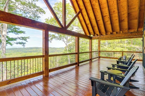 Mineral Bluff Vacation Rental | 2BR | 2BA | 3 Steps Required | 1,620 Sq Ft