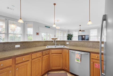 Kitchen has plenty of counter space