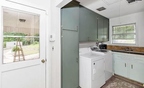 Laundry for your use!