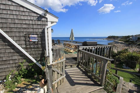 handicap accessible entranceway