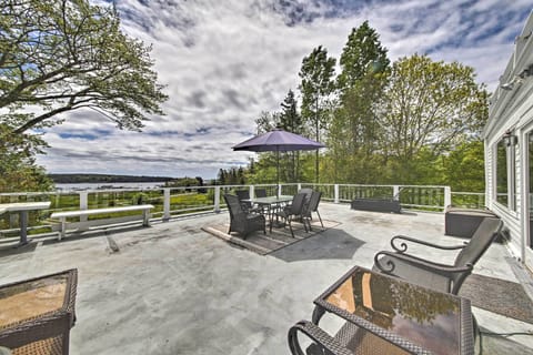 Owls Head Vacation Rental | 3BR | 3BA | 2,600 Sq Ft | Stairs Required