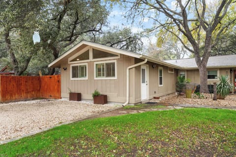 White door is your private entrance. Park on right side of driveway.