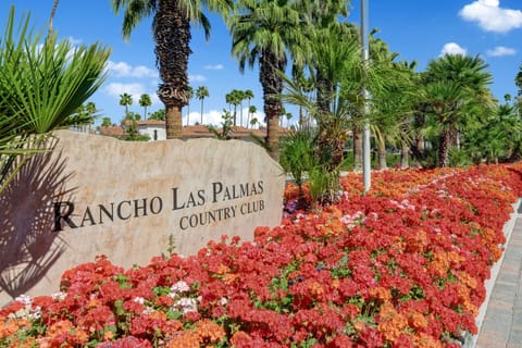Welcome to beautiful Rancho Las Palmas Country Club