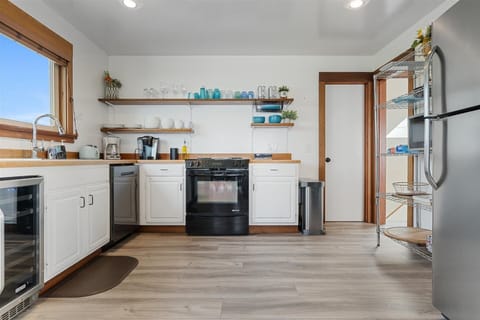 This kitchen is fully stocked and ready to go