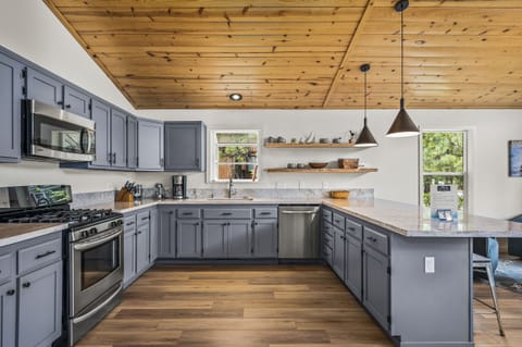 Kitchen: Exquisite Alpine Chalet