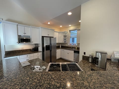 Kitchen, Great for Cooking With Family & Friends