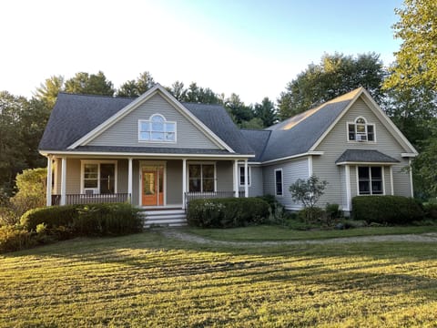 Cape Cod Frame, Front of House