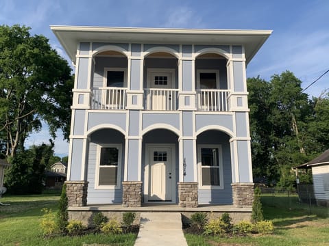 Front of house, private entrance and private guest suite on the side.
