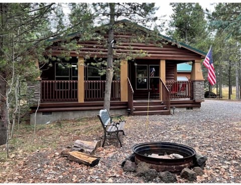 Front Porch and Large Driveway for recreation use