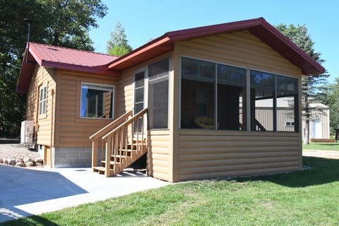 Cabin B is at the end of the association, allowing for more privacy.