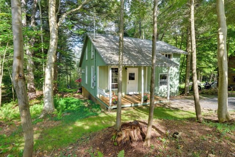 Forestport Vacation Rental | 4BR | 1BA | 2 Stories | 1 Step Required