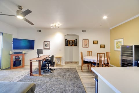 Living Room | Air Conditioning | Smart TV