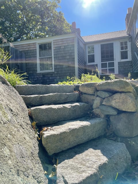 Stone entryway