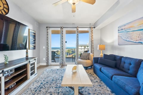 Living Area with Gulf Views