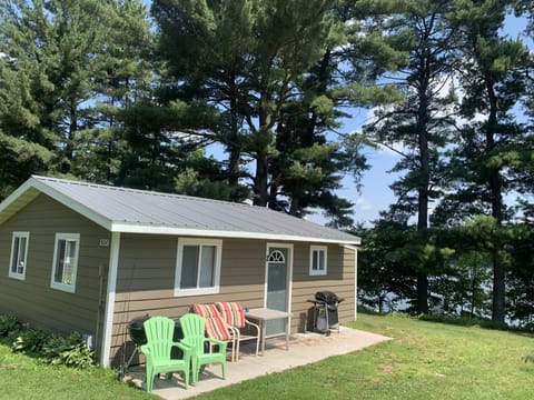 Sam's Place Front Port