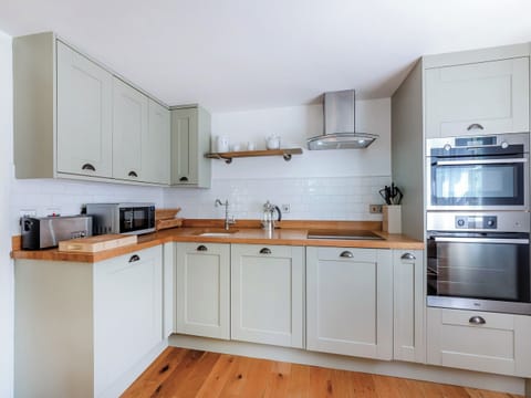 Open plan living space | Candlewick Cottage, Lower Heyford, near Oxford