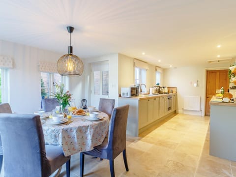 Kitchen/diner | Robin Cottage, Holt