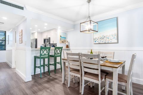 Opt for a casual meal at the bar or make it a more formal dining experience at the 6-person table.