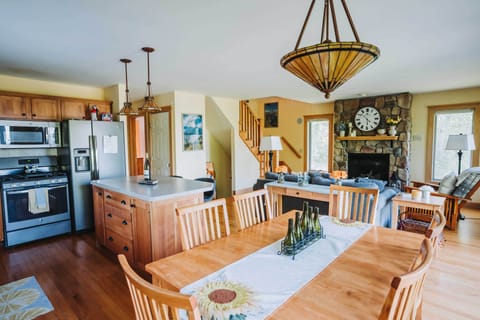 Dining Area | 1st Floor